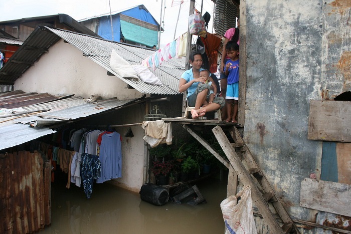 Bangun! Banjir!